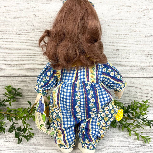 VNT Precious Moments Daisy May Where Friends Bloom Forever Doll - Picture 5 of 10